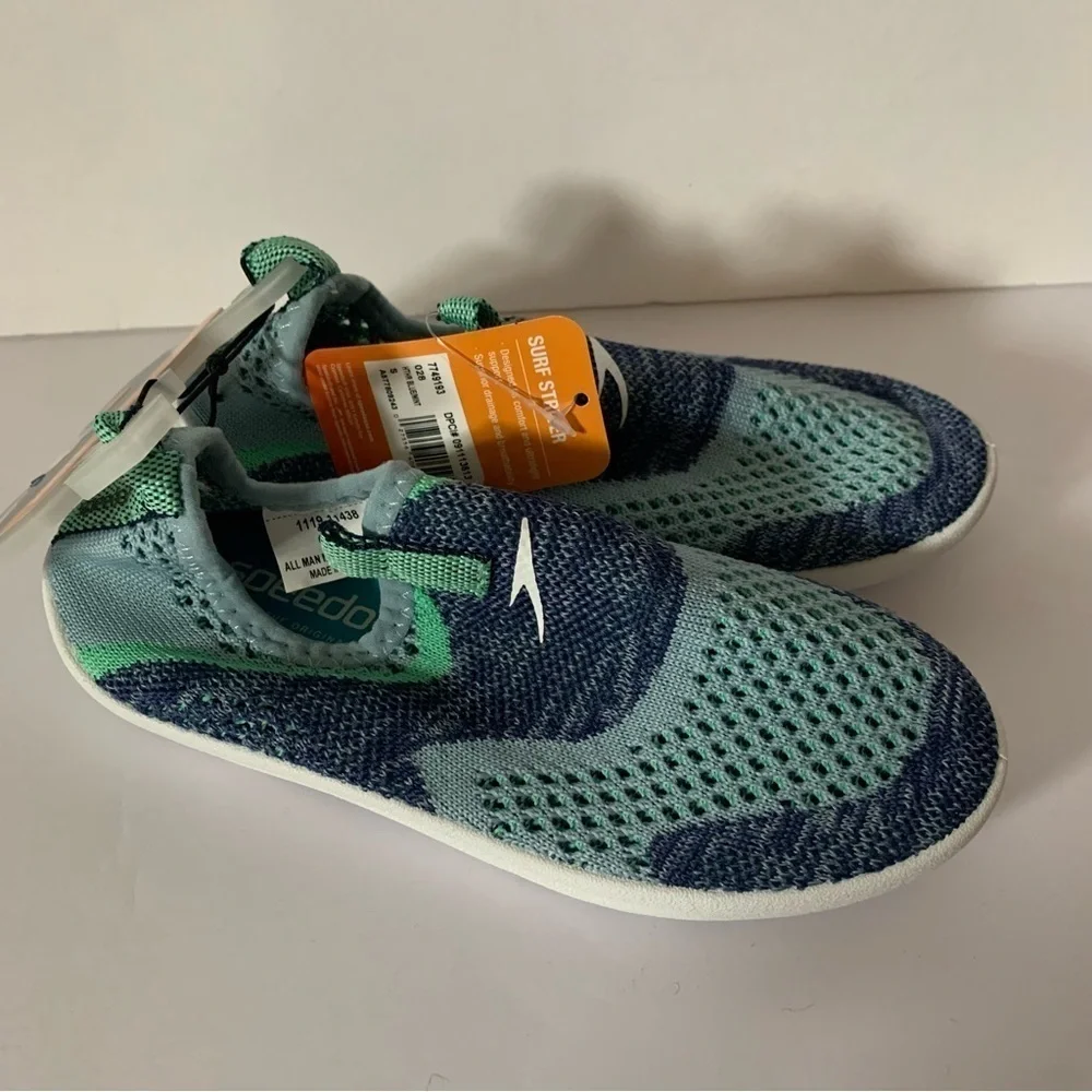 NWT. Speedo Kids Surf Strider Water Shoes